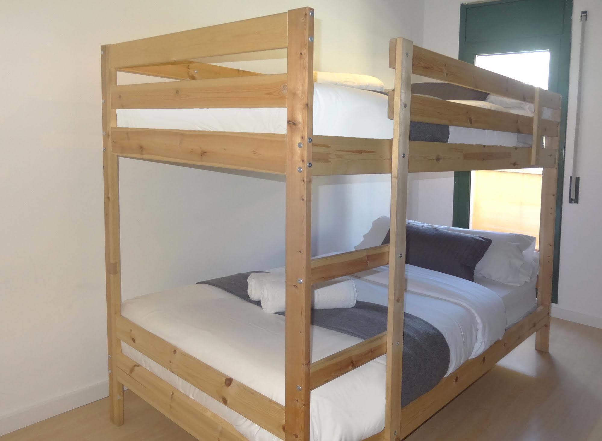 Plaza Catalunya City Center Apartments Барселона Экстерьер фото